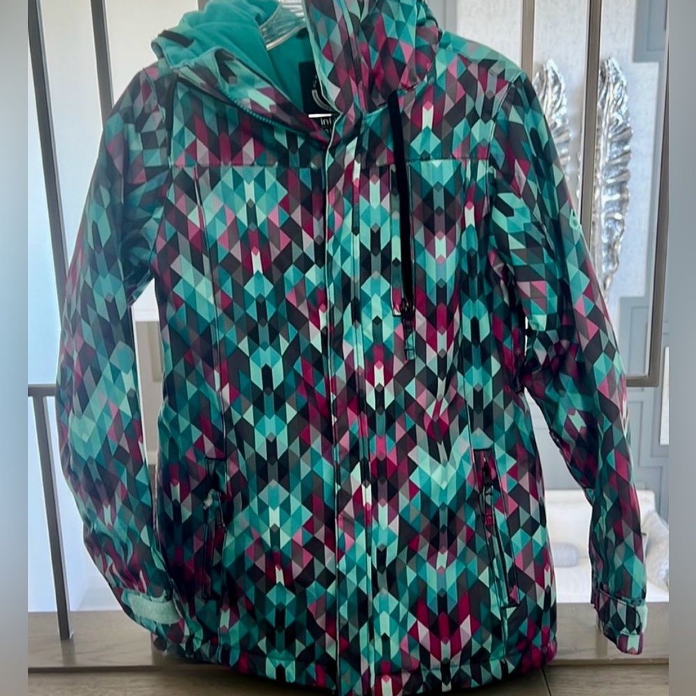 Women’s 686 Infidry Athena Insulated Snowboard Jacket Size XS Like New